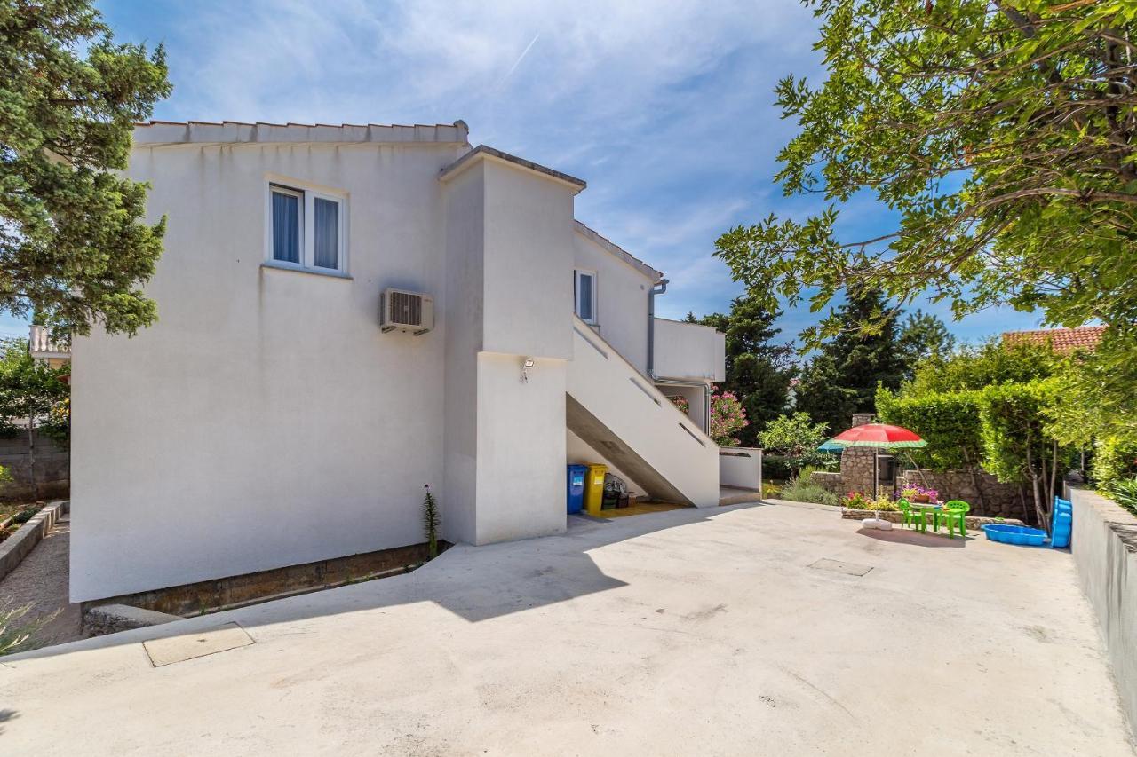 Apartman Hana Apartman Omišalj Kültér fotó